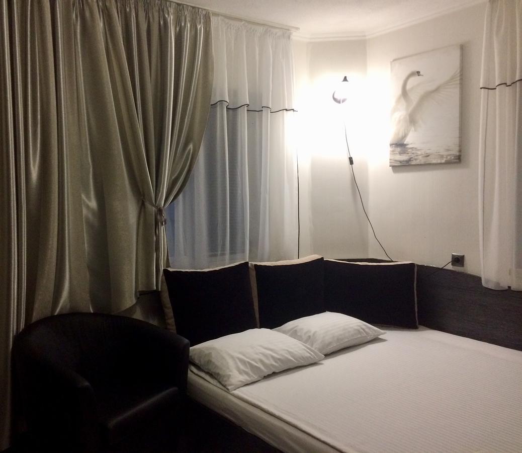 Maiami Hotel Nikopol Eksteriør billede