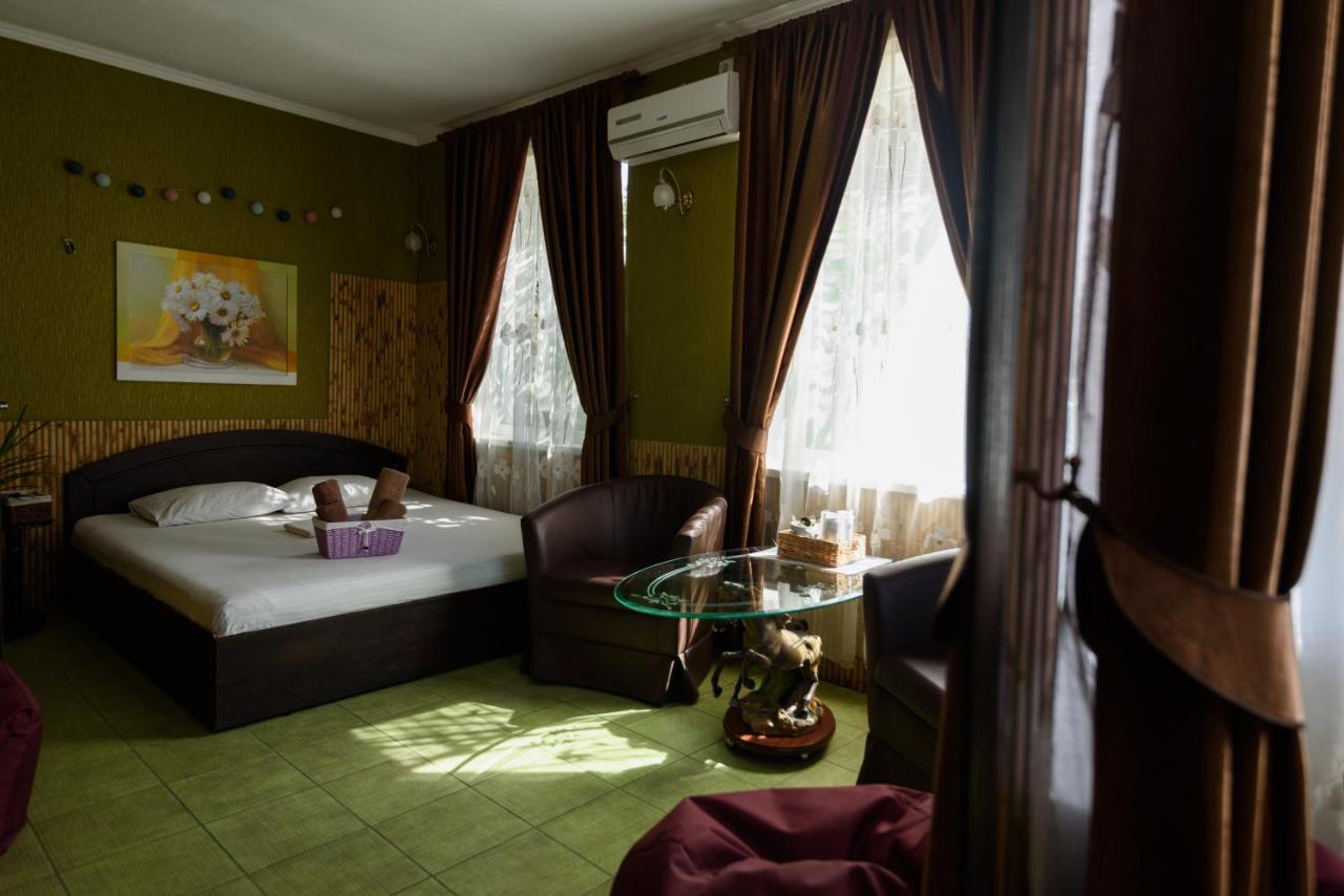 Maiami Hotel Nikopol Eksteriør billede