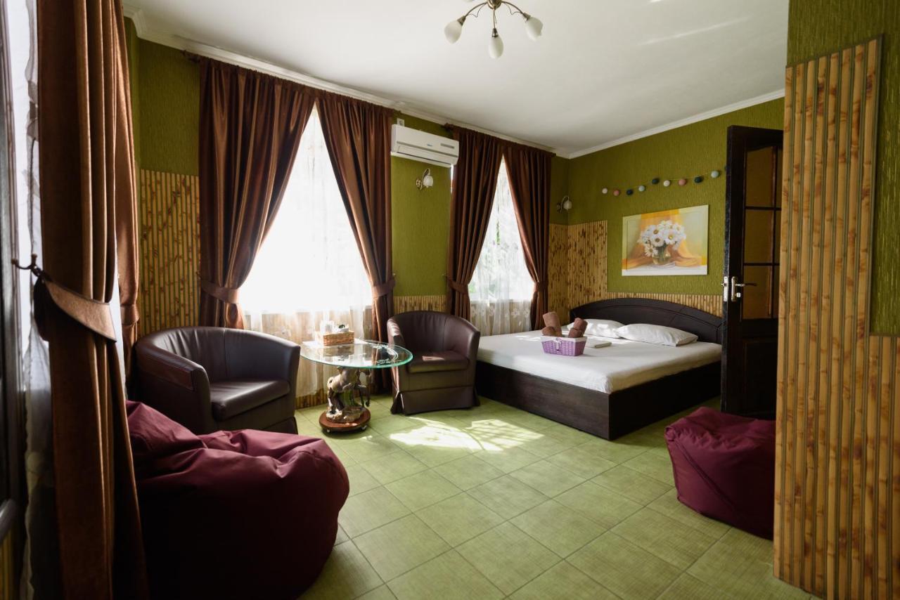 Maiami Hotel Nikopol Eksteriør billede